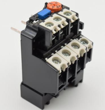 Motor overload protection relay