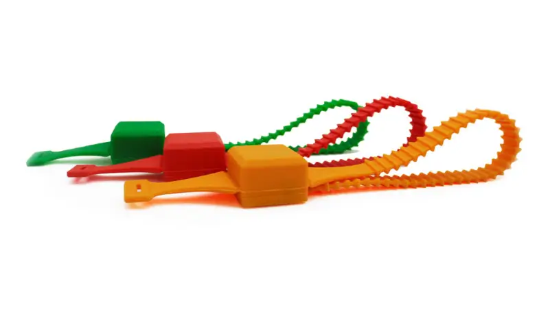 Active strap wireless temperature sensor
