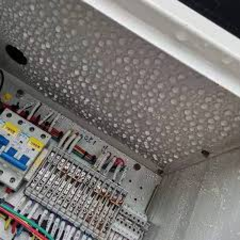 condensation for switchgear